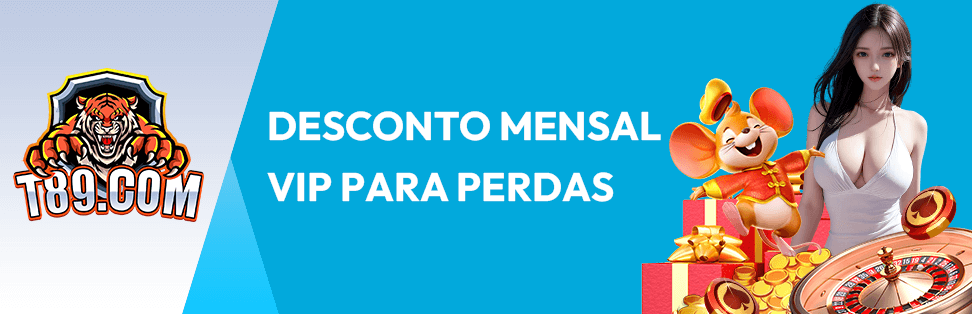 joga as cartas sobre a mesa cigana